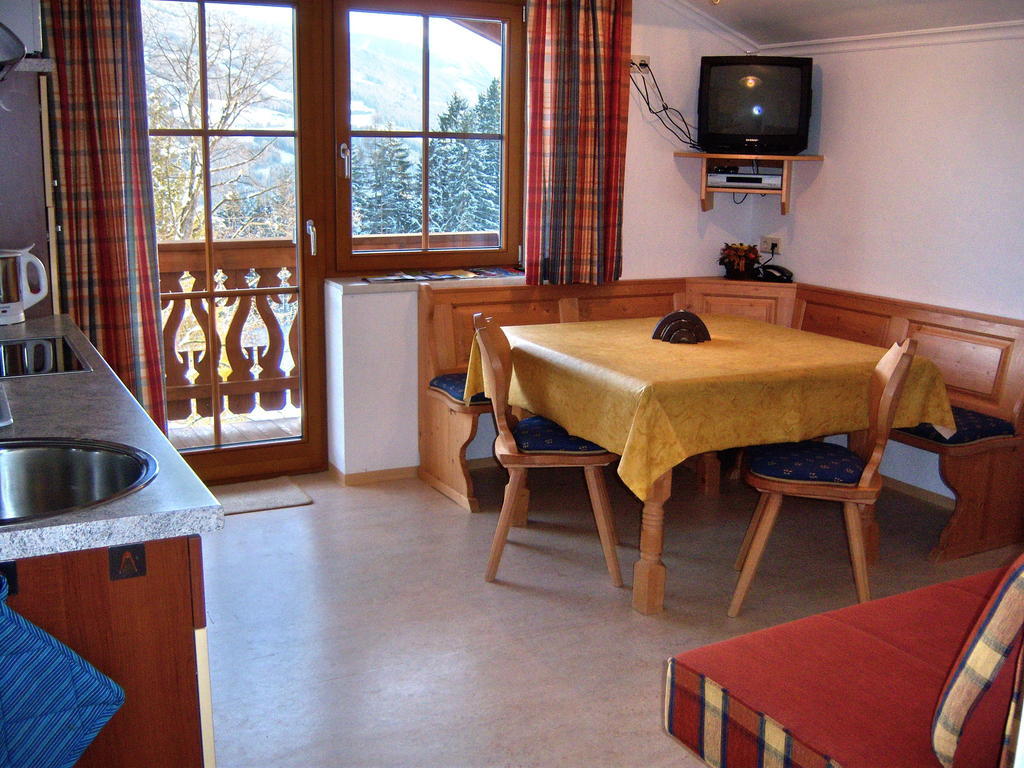 Appartement Zum Roessl ラムサウ・アム・ダッハシュタイン 部屋 写真